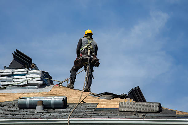 Professional Gutter Installation technician working in Cartersville, GA